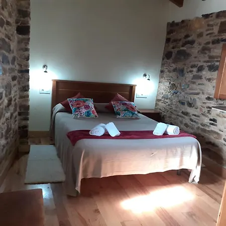 شاليه O Busto Aldea Rural *