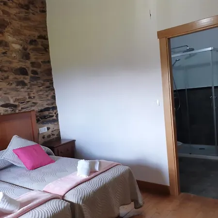 شاليه O Busto Aldea Rural *