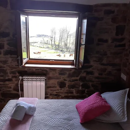 O Busto Aldea Rural * A Pobra do Brollon