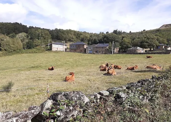 Alpstuga O Busto Aldea Rural A Pobra do Brollon