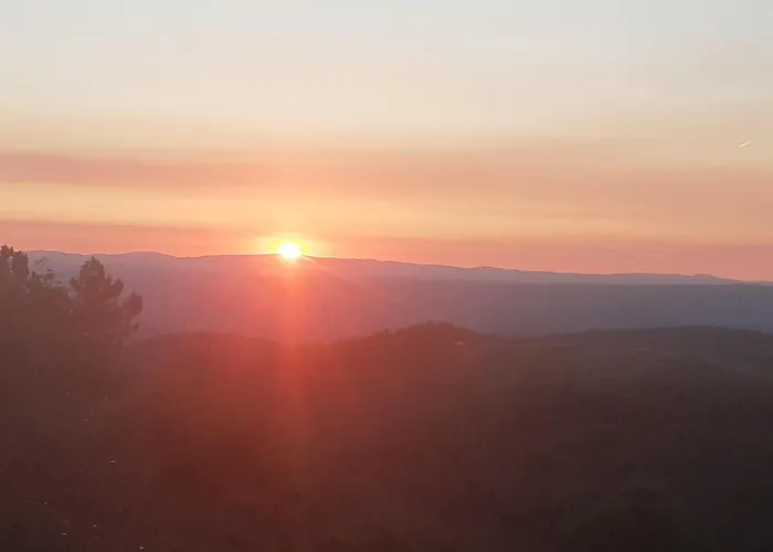 O Busto Aldea Rural * A Pobra do Brollon